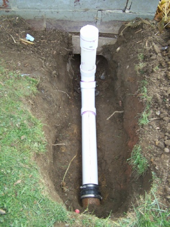 sewer pipe installation with clean out